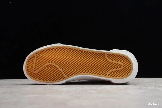 BLAZER WHITE MID X NIKE SACAI BV0072-100 1221